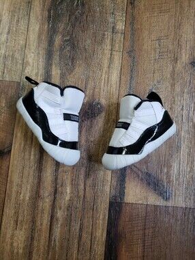 Baby Boy Sz 4 Jordan 11 Crib Booties